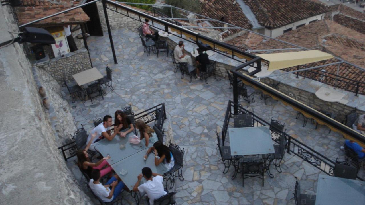 Guva Mangalem Hotel Restaurant Berat Ngoại thất bức ảnh
